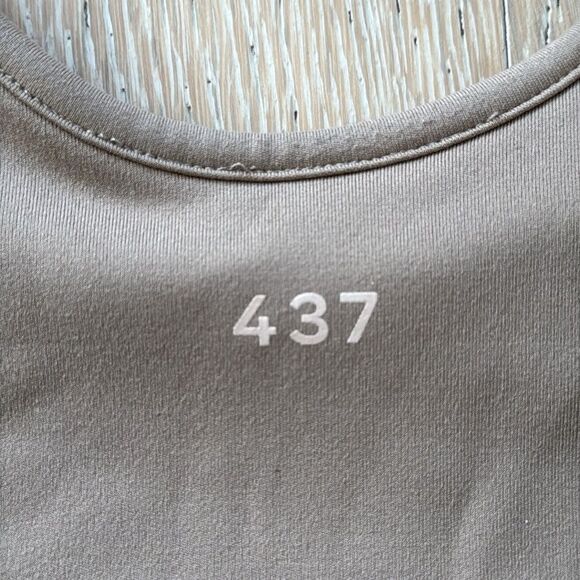 437 Scoop Neck Light Support Sports Bra Beige/Tan SzL - Picture 7 of 11